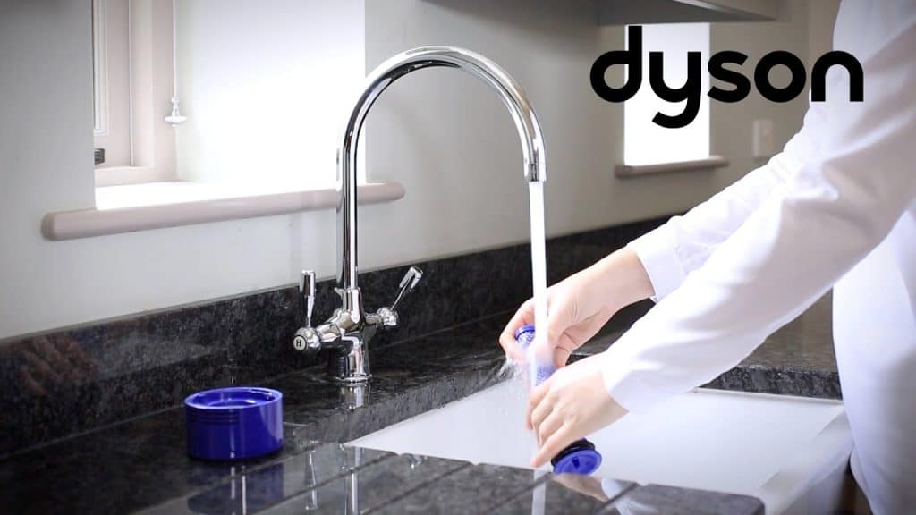 dyson v8 v7 filter schoonmaken
